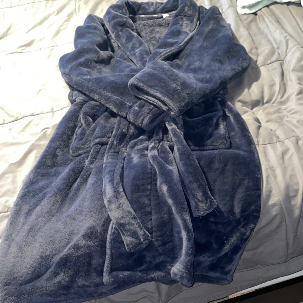 LL Bean Navy Robe never worn
